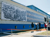 Victory Legends: Enormous banner unfurled in Verkhnyaya Salda to honour Great Patriotic War participants